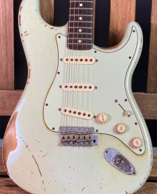 Fender Masterbuilt John Cruz 59 Stratocaster Relic Sonic Blue